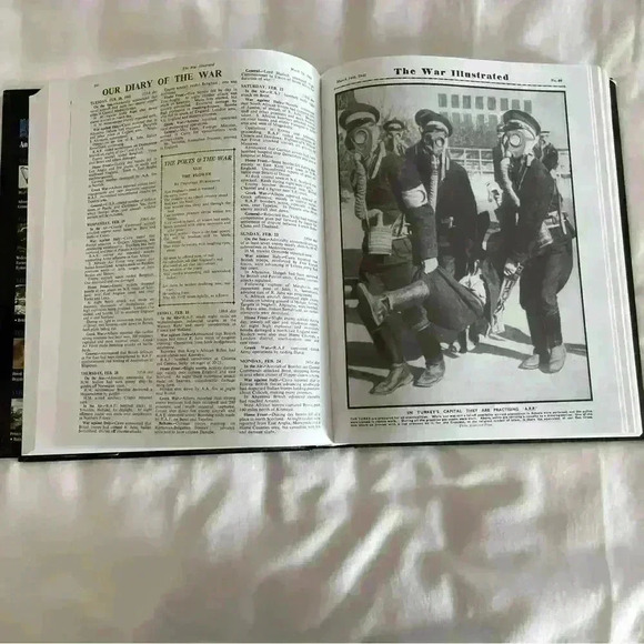 The Second World War: Sands of Blood: Volume IV: 1/1941 - 8/1941 Hardcover - Picture 4 of 8